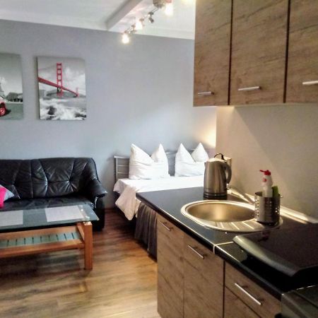 Apartamenty Krzywe Okna Zielona Góra Eksteriør bilde